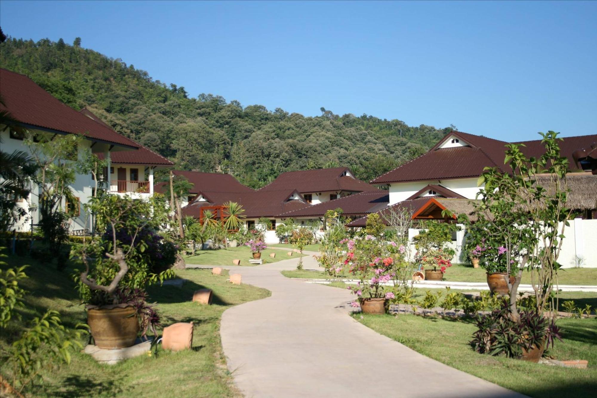 Maekok River Village Resort Mae Ai Экстерьер фото