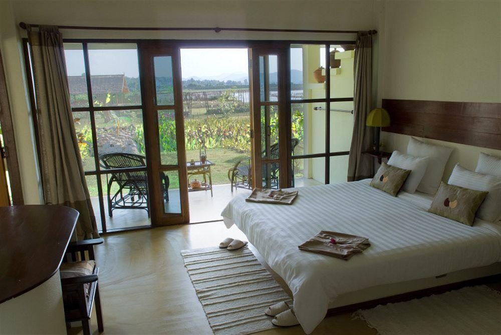 Maekok River Village Resort Mae Ai Экстерьер фото