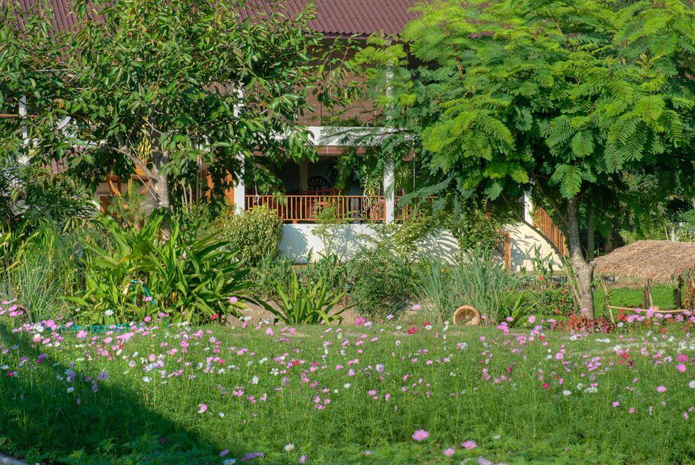 Maekok River Village Resort Mae Ai Экстерьер фото