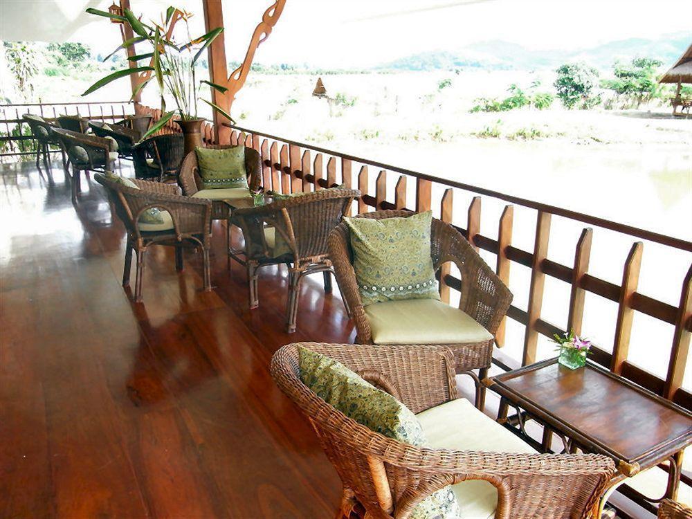 Maekok River Village Resort Mae Ai Экстерьер фото
