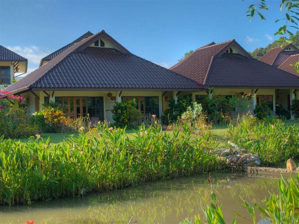 Maekok River Village Resort Mae Ai Экстерьер фото