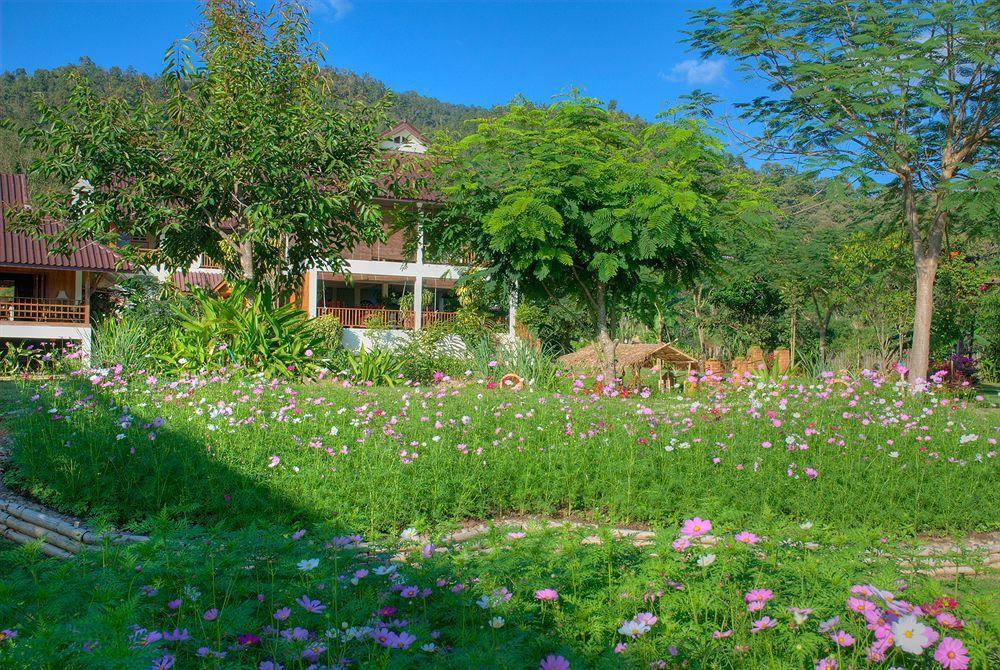 Maekok River Village Resort Mae Ai Экстерьер фото
