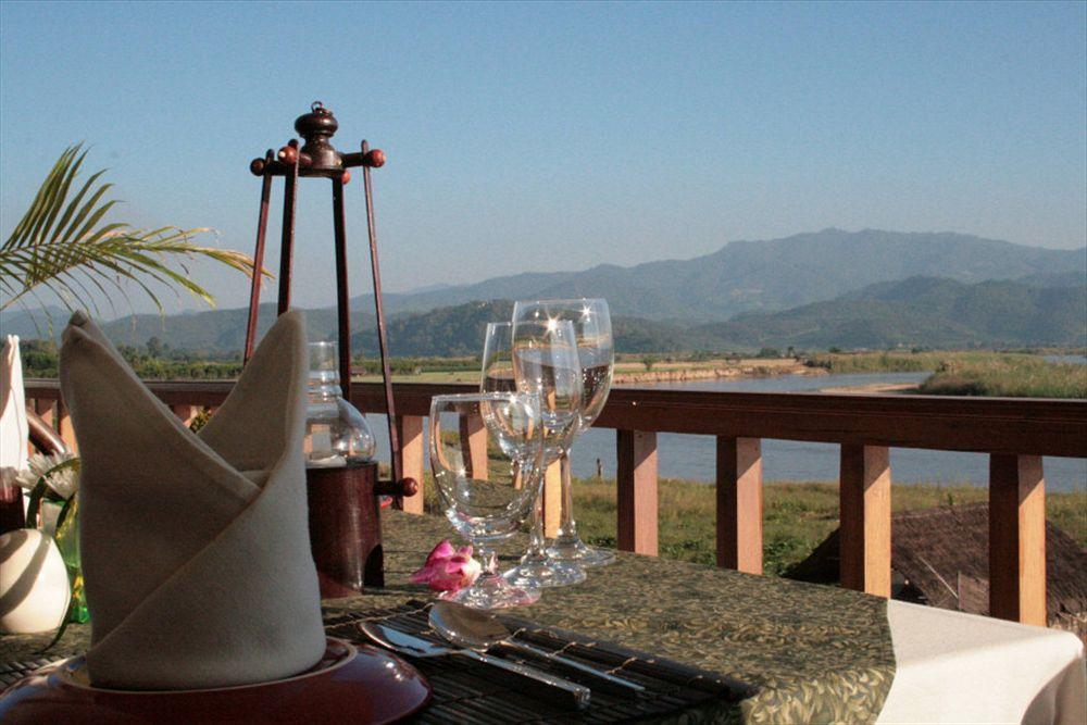 Maekok River Village Resort Mae Ai Экстерьер фото