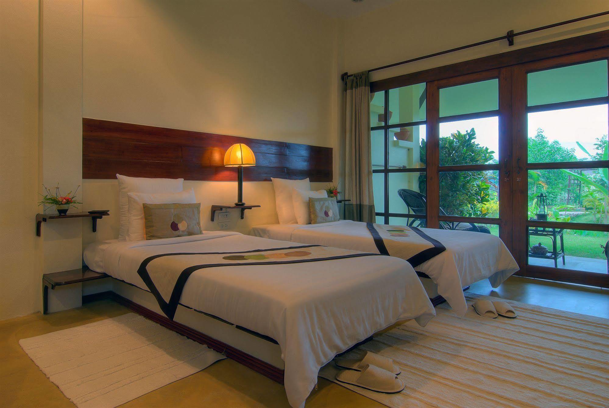 Maekok River Village Resort Mae Ai Экстерьер фото
