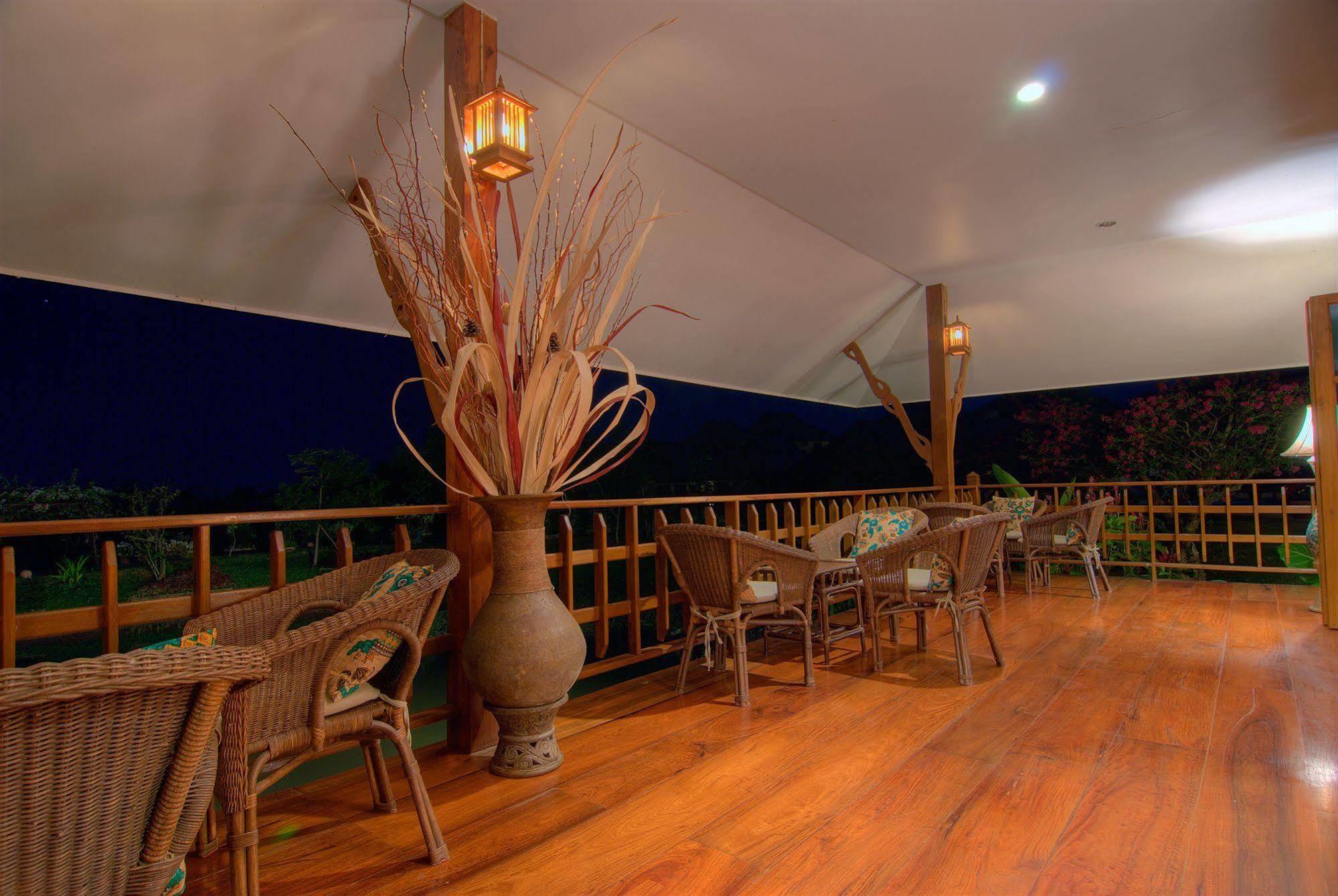 Maekok River Village Resort Mae Ai Экстерьер фото