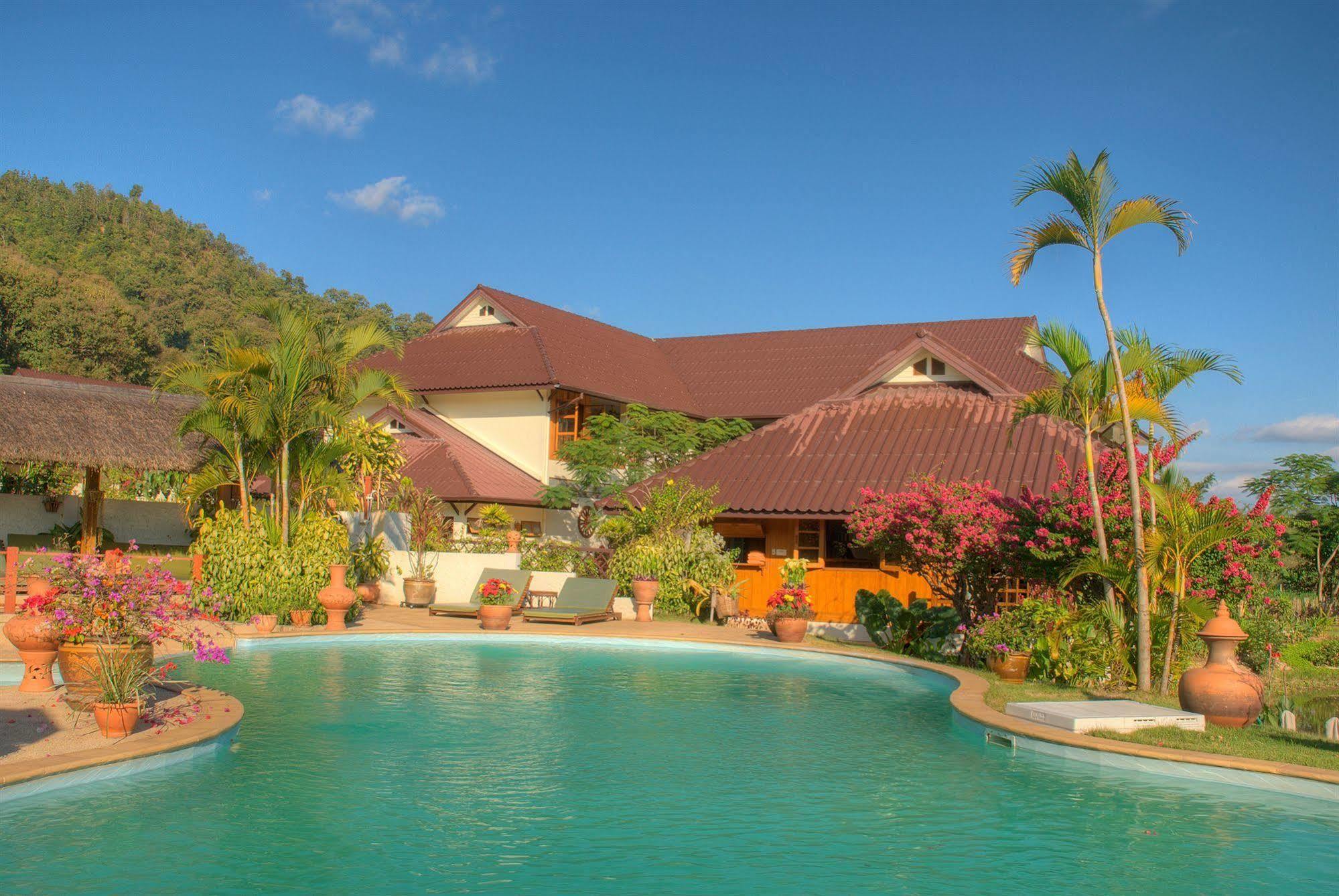 Maekok River Village Resort Mae Ai Экстерьер фото
