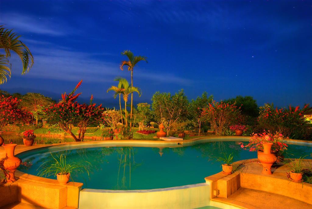 Maekok River Village Resort Mae Ai Экстерьер фото